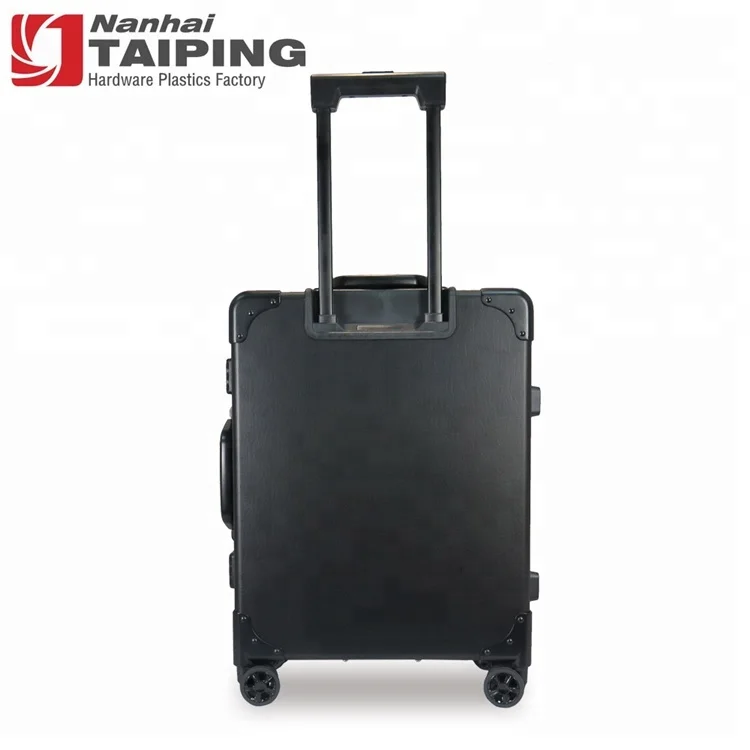 Gorgeous And Stylish Medium Sized Professional Suitcase