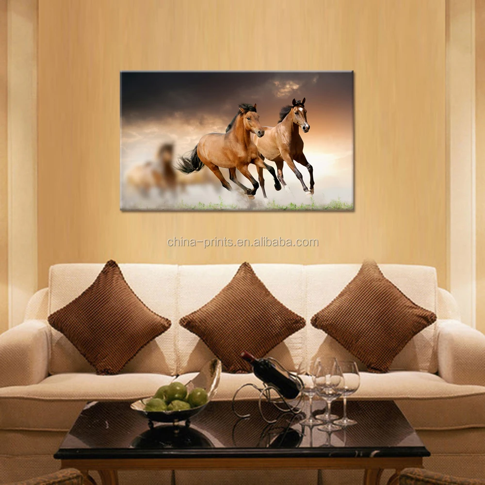 Животных Холст Wall Art лошадей работает на поле отпечатки холсте оформлена и потянулся висит стене