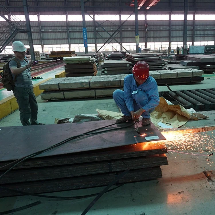 Устойчивая к атмосферным воздействиям стальная пластина Corten используется в автомобилях и