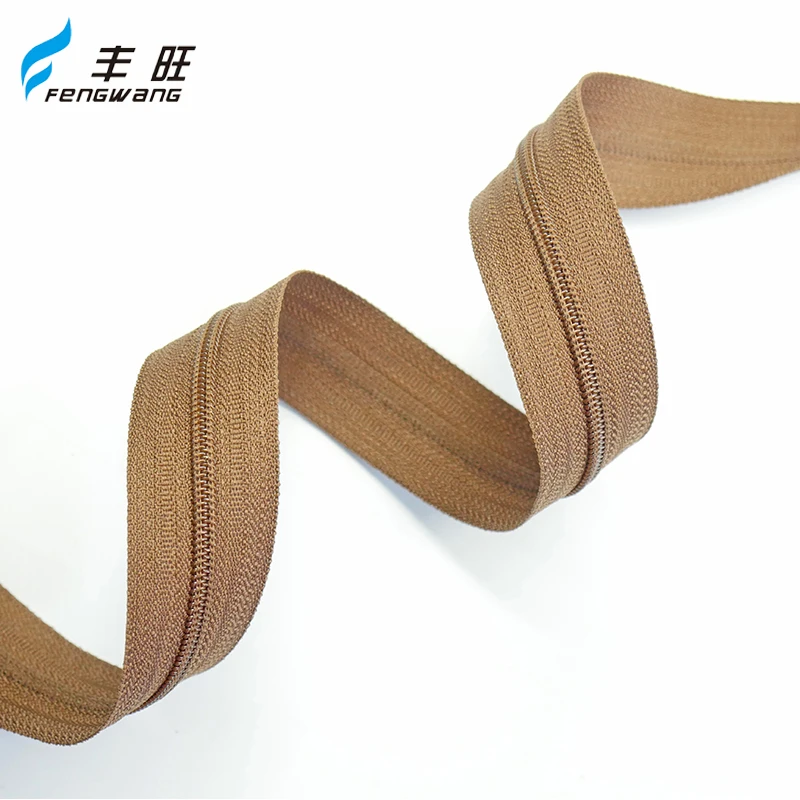 Factory wholesale custom low price zipper, coil nylon zipper rolls