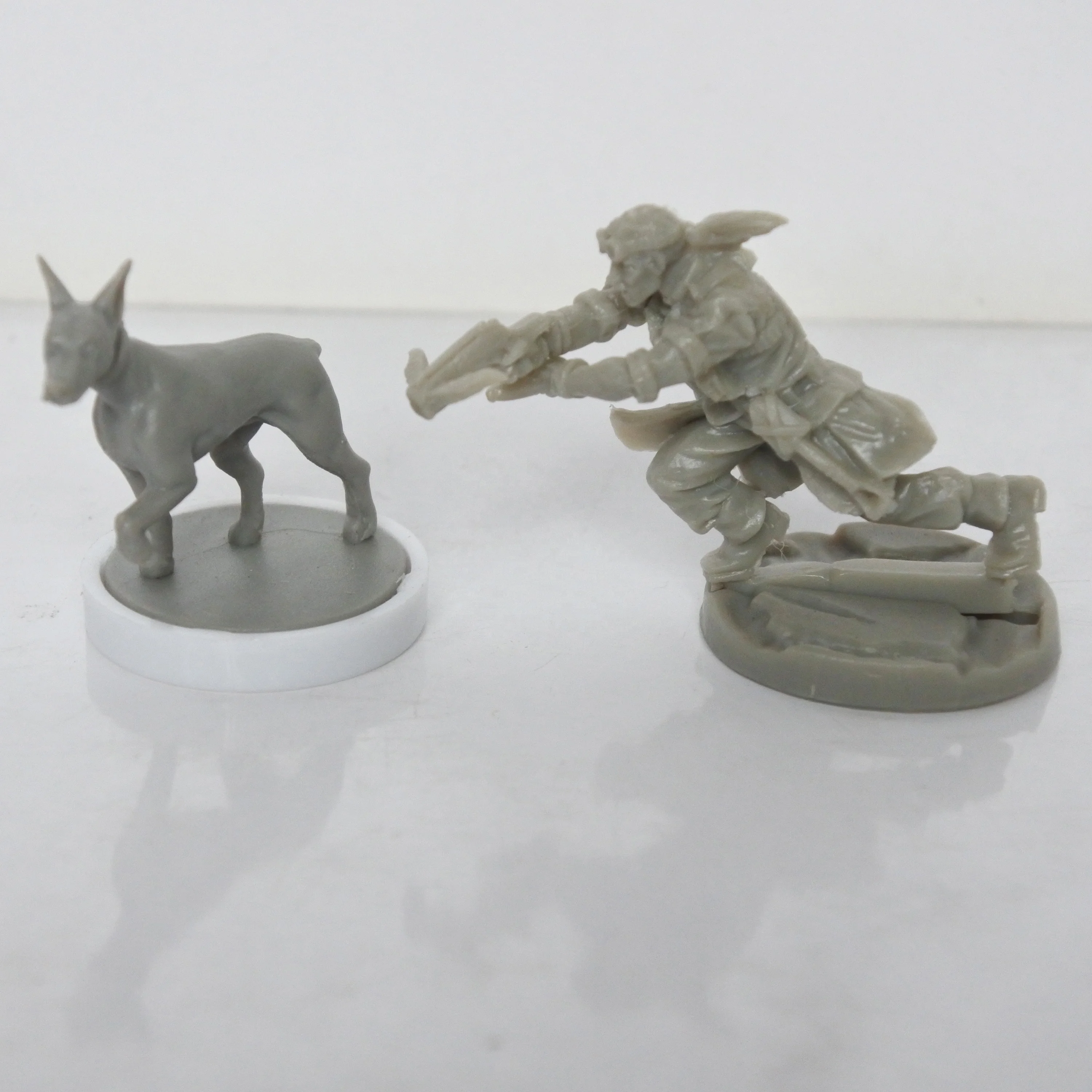 Board game small Plastic figurines