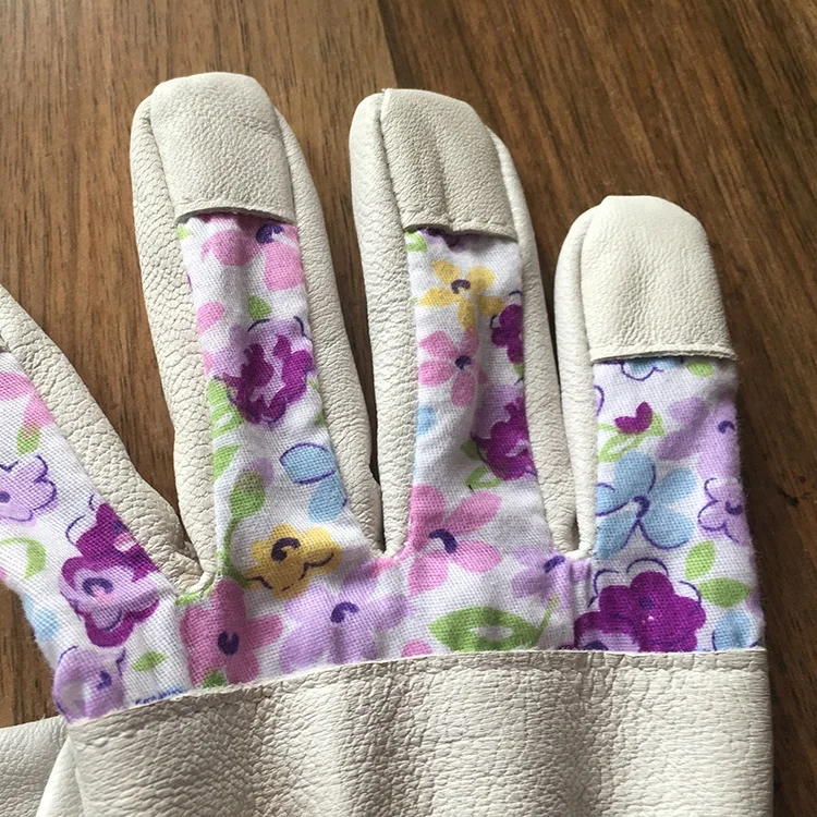 Fashion Cowhide Leather Ladies Elegant Purple Flower Print Garden Gloves