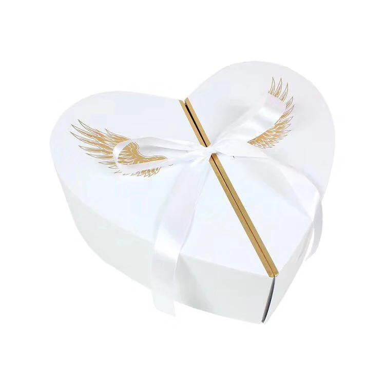 Luxury Custom logo printed gift cardboard doll packaging  Heart Shape box