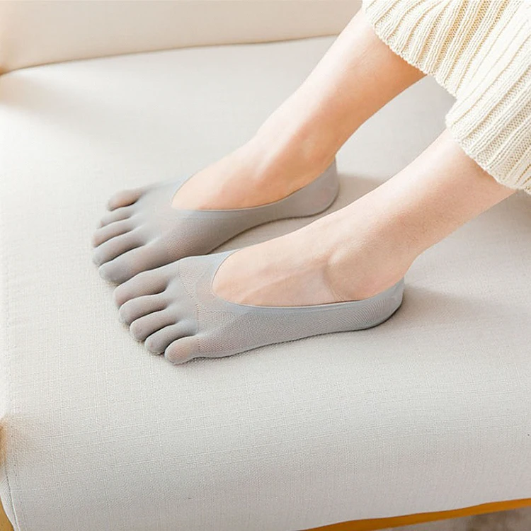 2021 Latest Women Summer Ice Silk Anti Slip Silicon Gel Ultra Thin Fashion Toe Socks