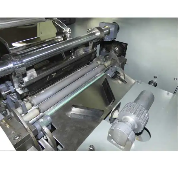 Лабораторная машина для расчесывания шерсти DW7011H