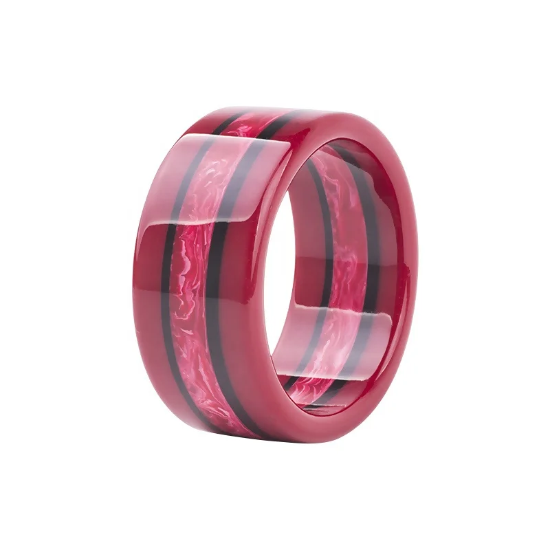 New Arrivals Personalized Amber Strip Colour  Resin Bangle Bracelets For Women Jewelry