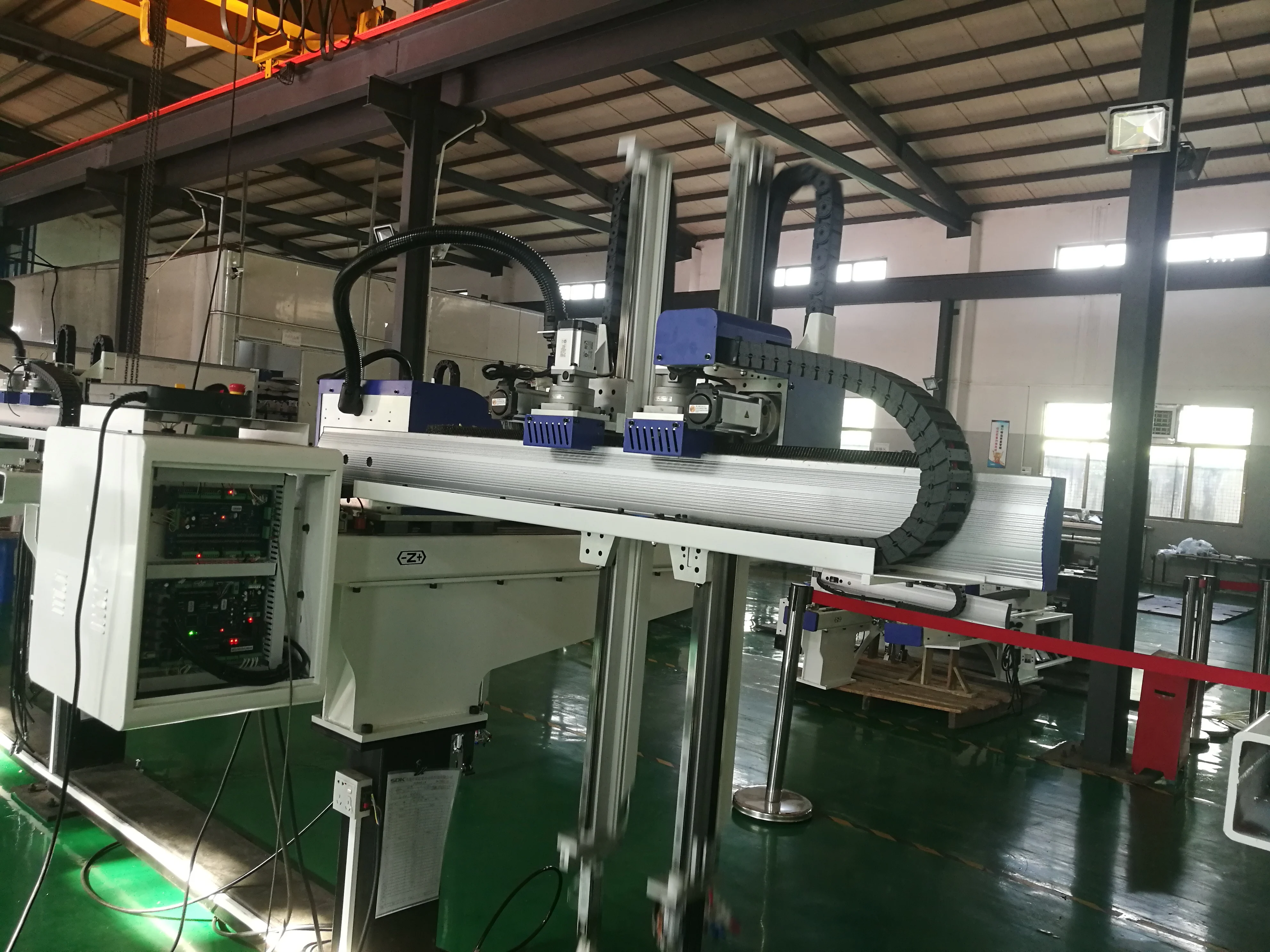 5 axis Robot arm for plastic injection molding machine in hot sale manipulator