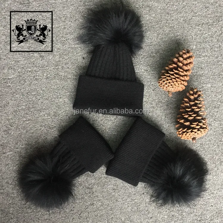 Новинка, модная осенне-зимняя шапка с напуском и помпоном из меха