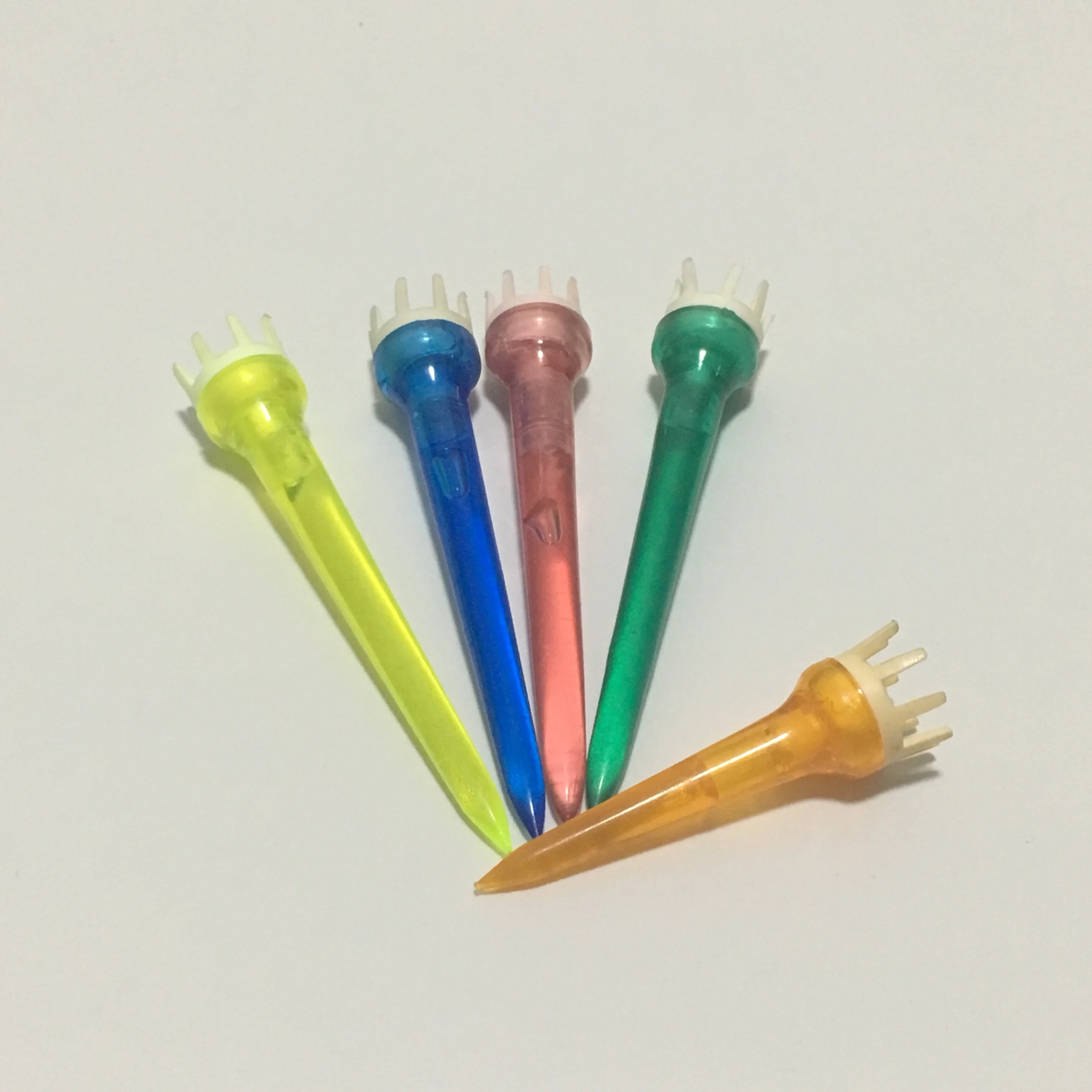 Mixed Color Plastic Crown Shape Claw Cushion Top Golf Tees