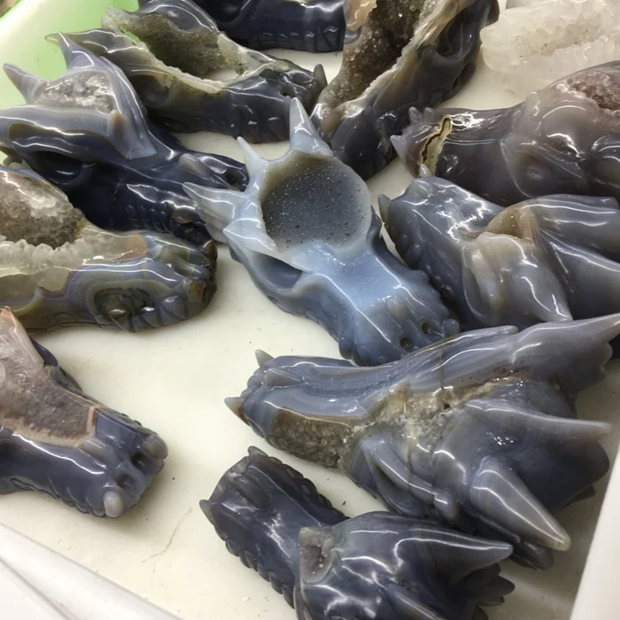 Natural Beautiful Agate Crystal Quartz Dragon Skulls Crystal Geode Carved Dragon