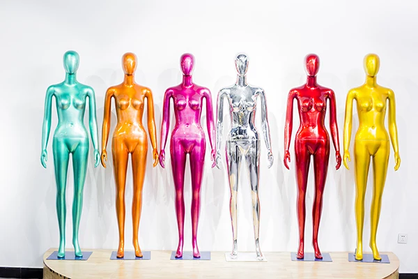 shining colorful chrome silver gold plastic window display woman mannequins glossy female model