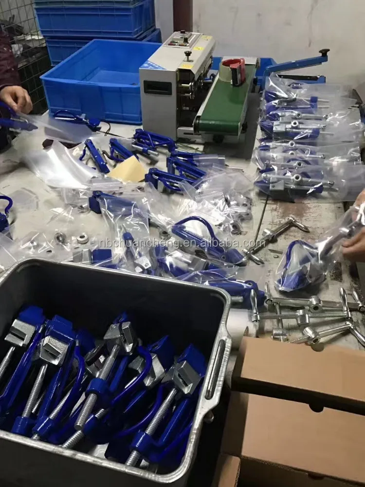 Hand-Operated Strap Tensioner For Steel Strapping Banding