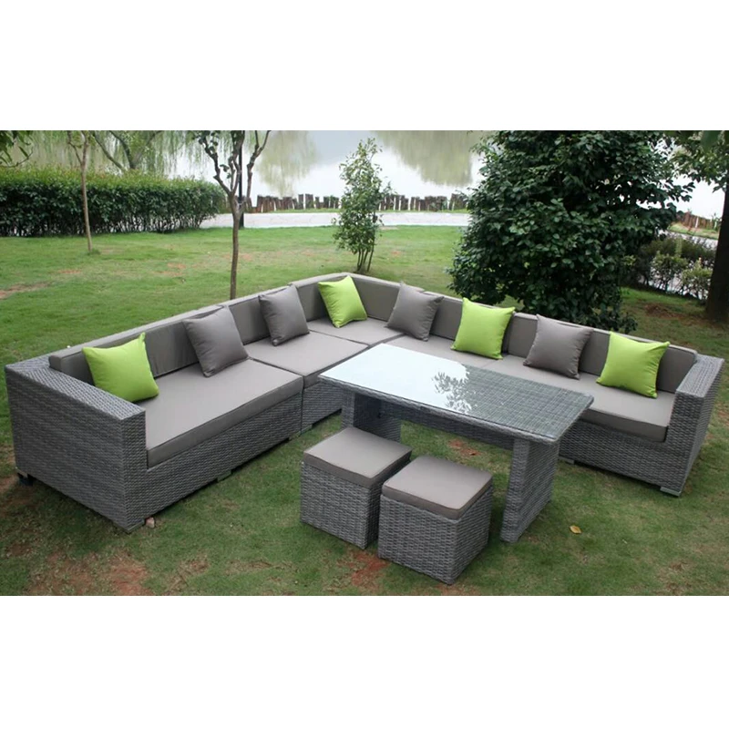 
 Плетеная античная мебель из ротанга для любой погоды  