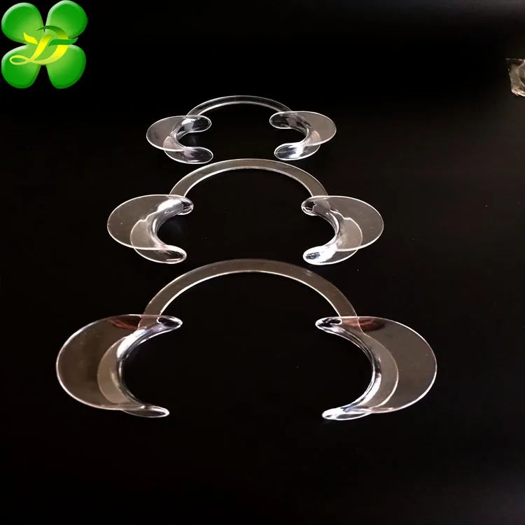 Teeth whitening cheek retractor