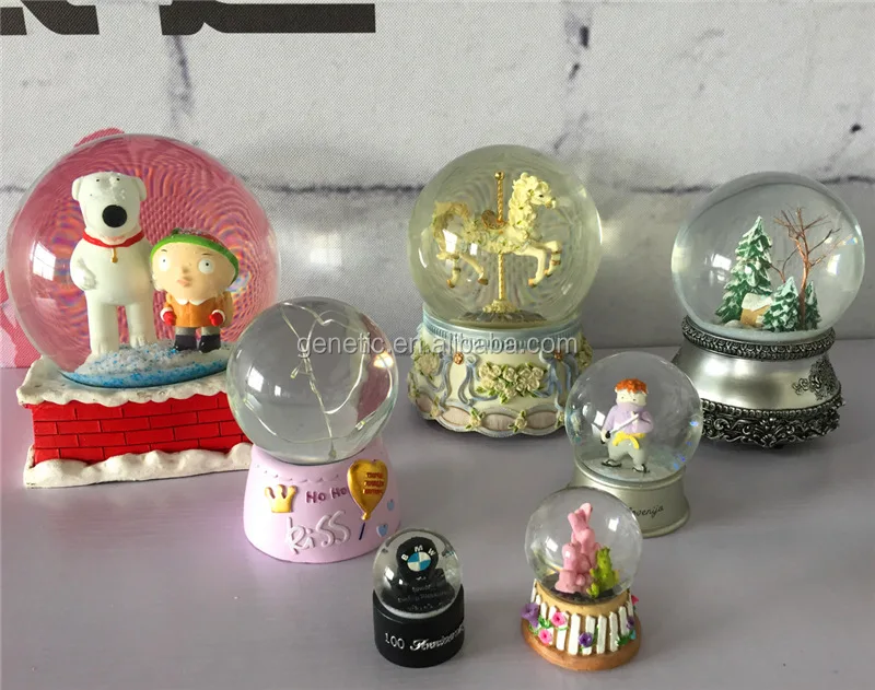 SNOW GLOBE
