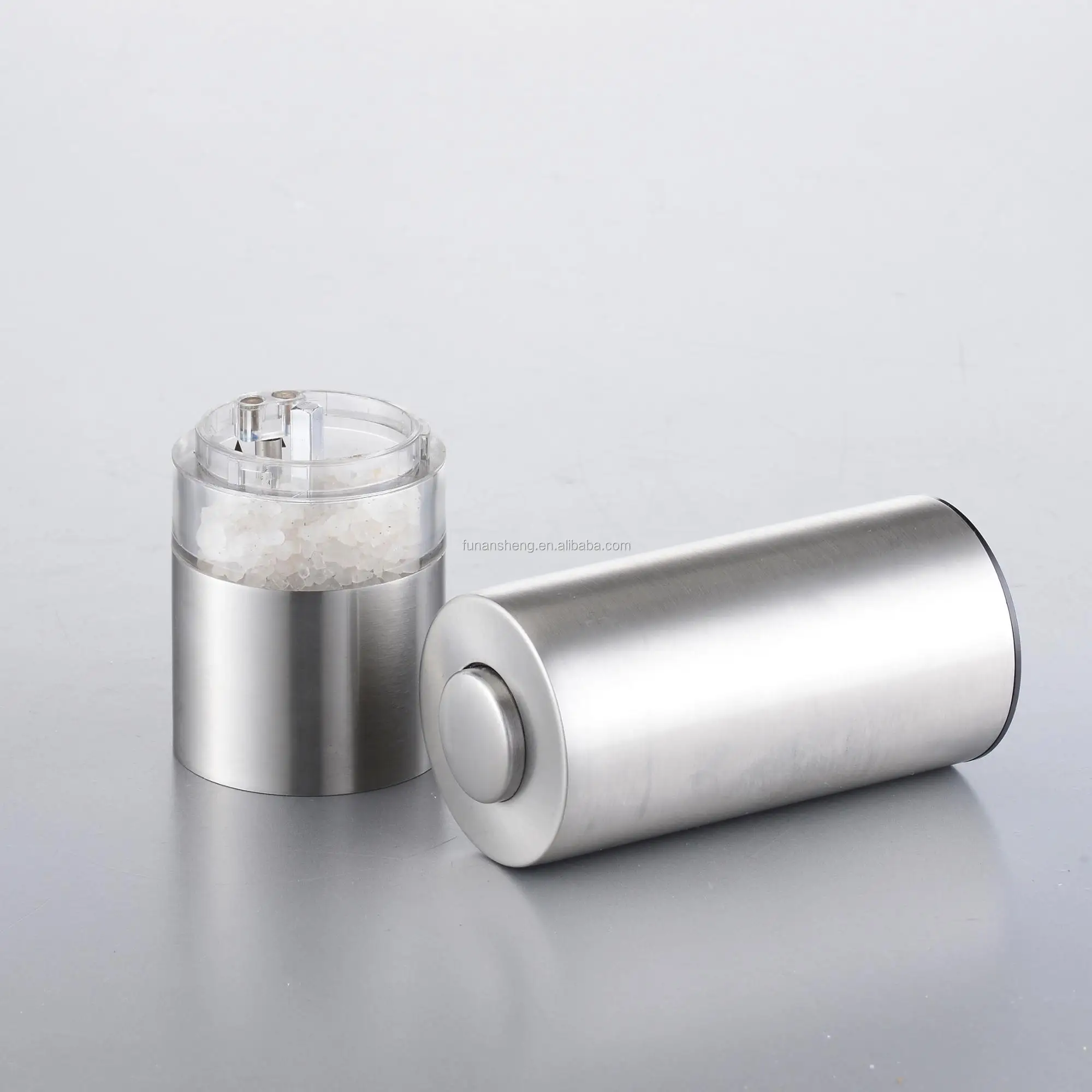 Stainless Steel Electric Salt and Pepper Mill/Salt and Pepper Grinder