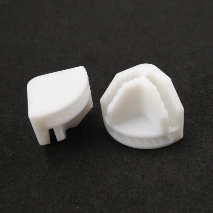 Custom PP Triangle Plastic Corner Supports Injection Molded Parts for 15 mm Connection Feet