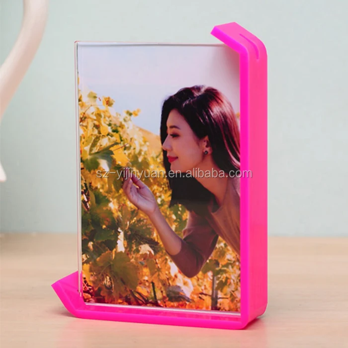 Акриловая фоторамка U-образная пластиковая для