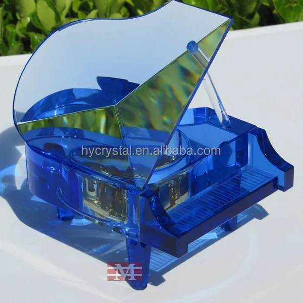 Миниатюрное пианино с синими кристаллами для украшения