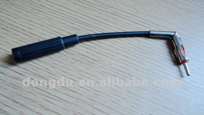 
Car antenna extension lead with angled plug/adapter 