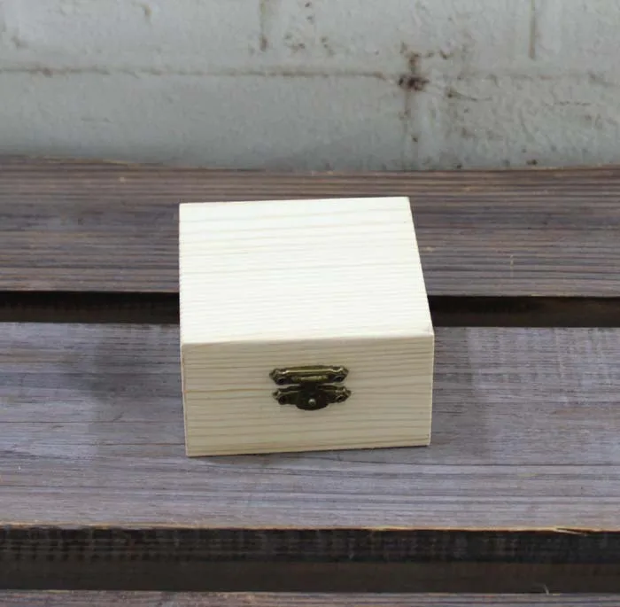 Wholesale square small wooden gift box for flower rose 8.5*8.5*5cm