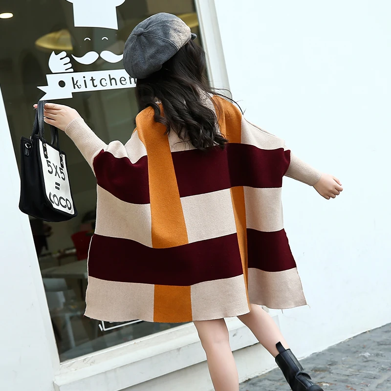 
Kids Fashionable Woolen Turtleneck Poncho Sweater Girls Sweater Design 