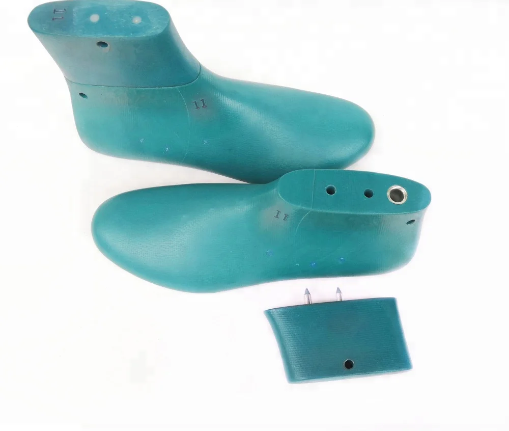Hinged high top plastic shoe lasts for men boots