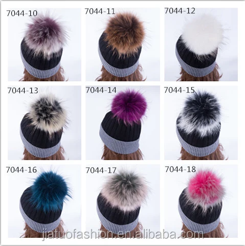 Colorful Wholesale factory price raccoon Fur Pompom For Beanie Hat
