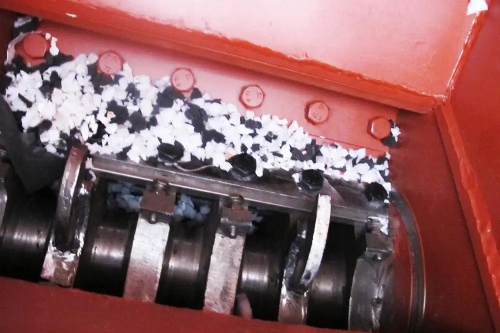 Мощная машина для дробления поролона