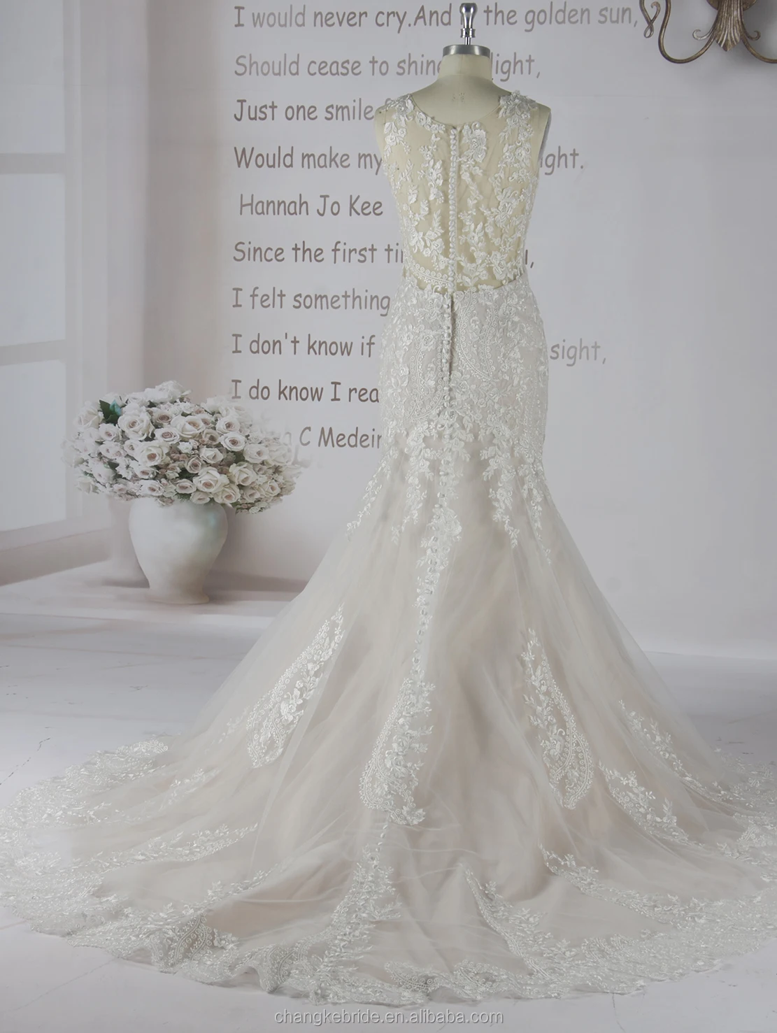 2019 Luxury Lace Sleeveless Scoop Neck Long High Quality Empire Plain Wedding Dress  Backless Mermaid Style Manufacturer