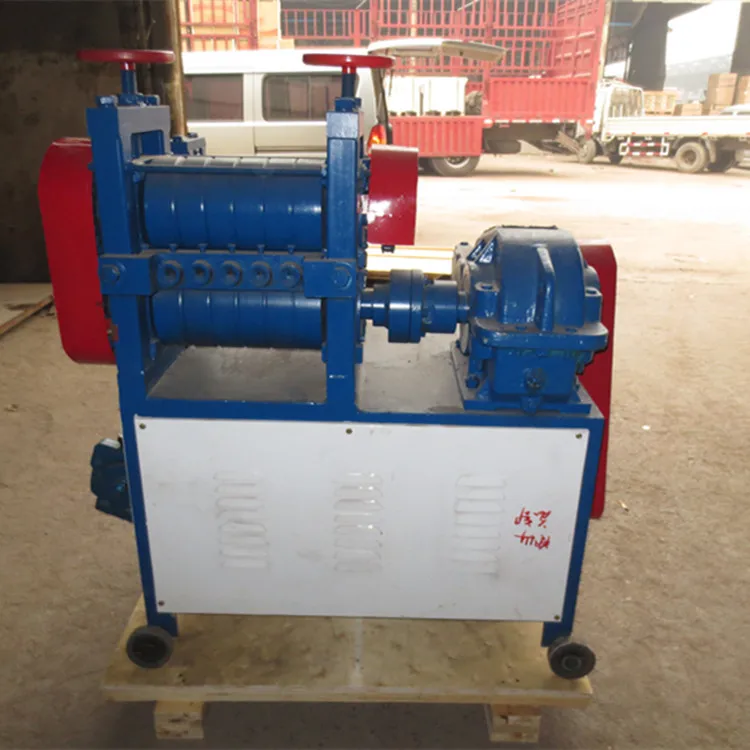 New type scrap rebar straightening and cutting machine