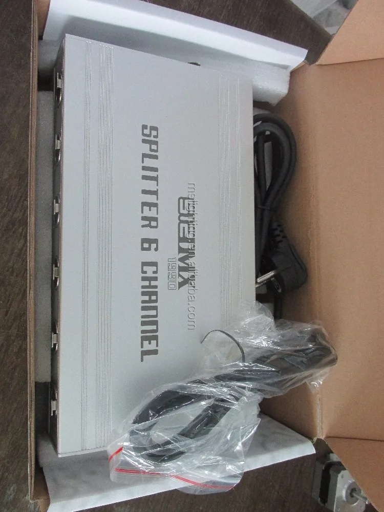 2CH inputs to 6CH outputs 3pin 5pin DMX In/Out 6CH DMX Distributor DMX Splitter