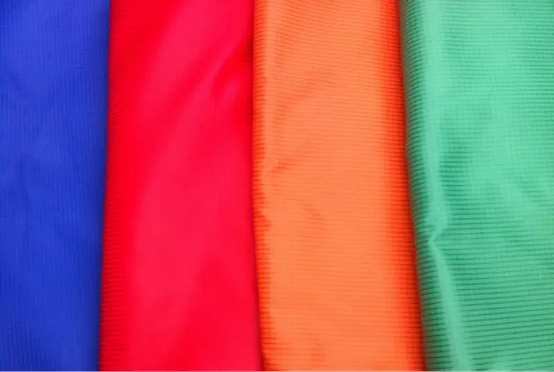 
400T 100% Nylon No Bile Down-Proof Fabric 