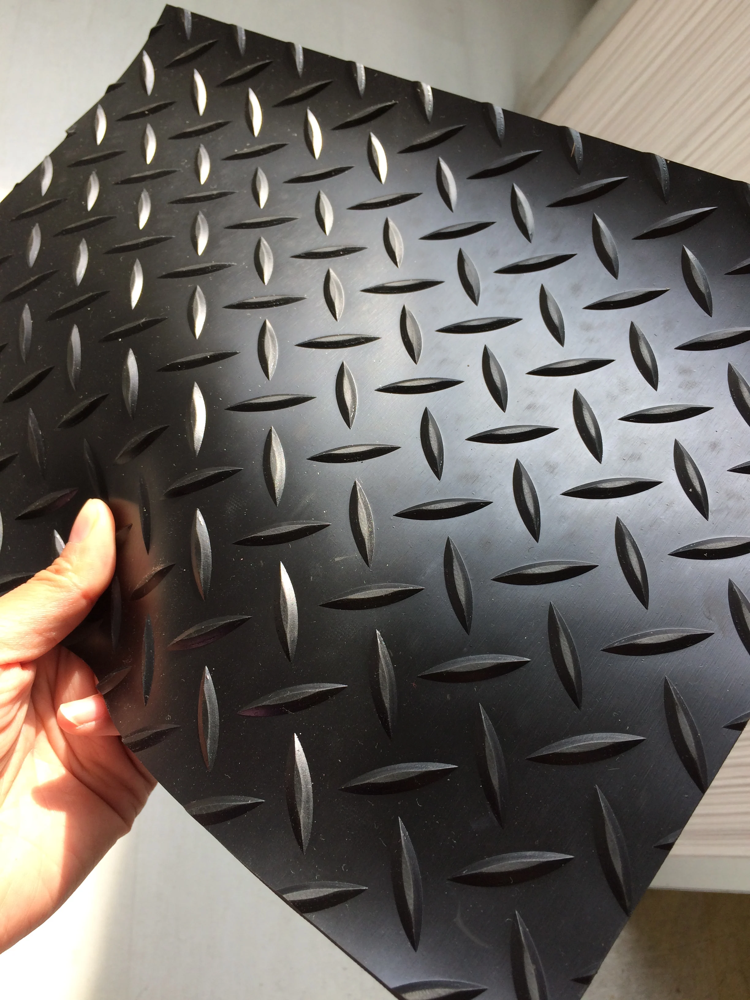 rubber flooring mat price