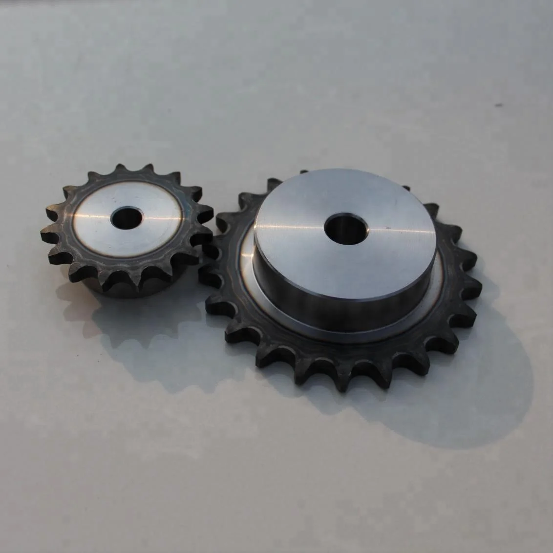 CHINESE FACTORY SUPPLIES HIGH QUALITY SPROCKET FOR CNC MACHINE 15 TEETH