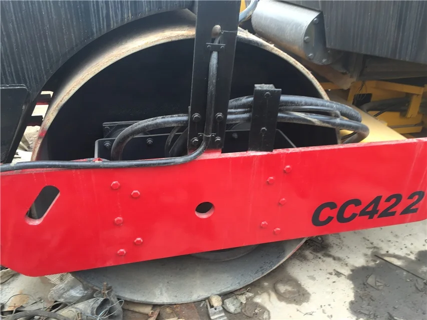 Used compactor CC422 road roller low price CC422/CC211