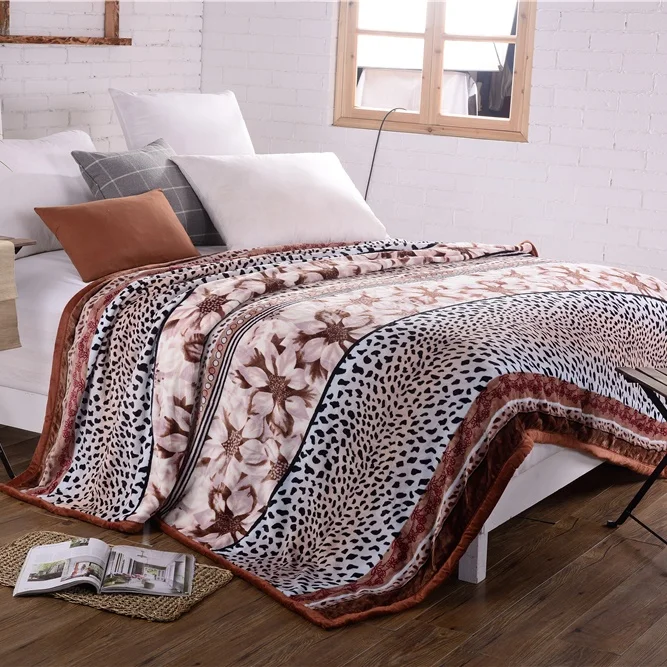 
China yiwu wholesale suppliers cheap and soft baby blanket fleece blanket children mink blanket 