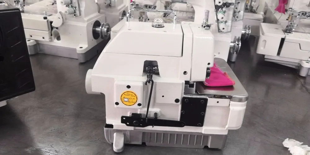 DT-747 4 thread overlock sewing machine