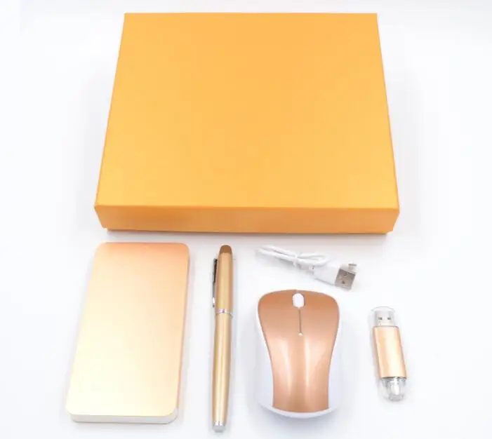 4 в 1 роскошный Рождественский подарочный набор, рекламный корпоративный подарочный набор 2018 с внешним аккумулятором OTG USB флеш-накопителем мышью