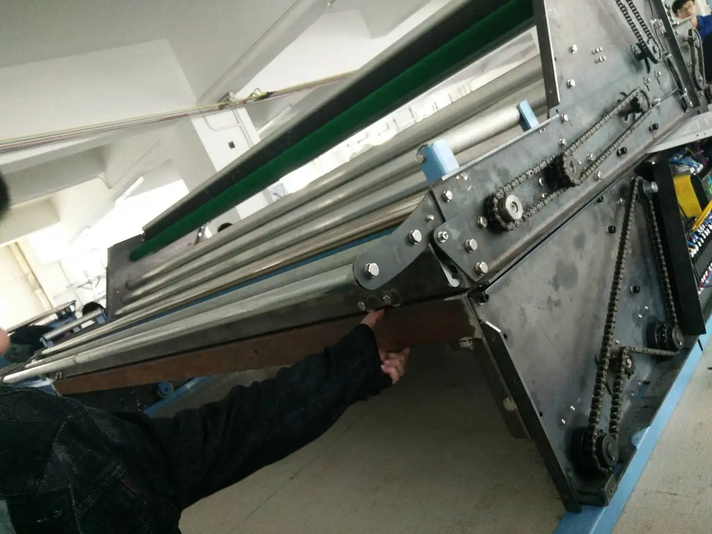 Good quality fabric roller with cutter/fabric roll inspection machine/fabric roll machine