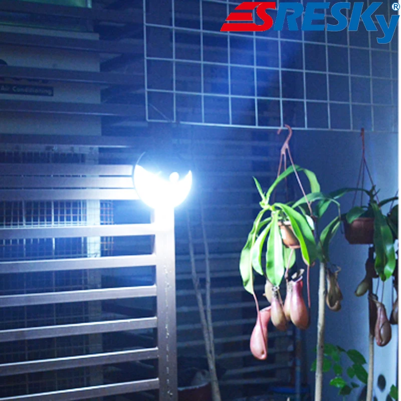 Professional led light garden solar lights 200 lumen for wholesale