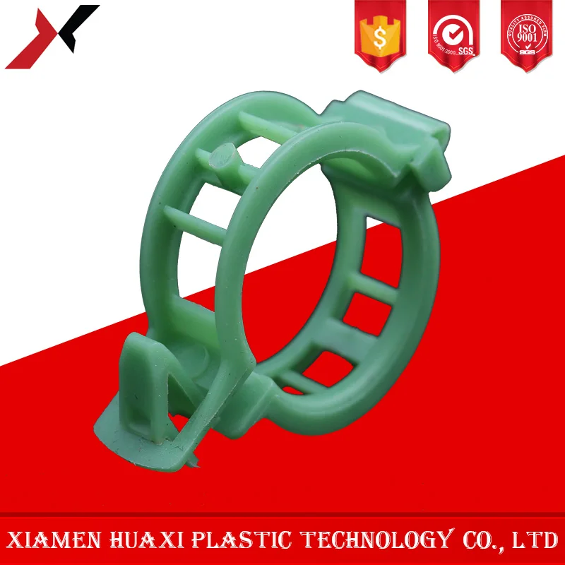 
biodegradable tomato clip in arch forcing house 