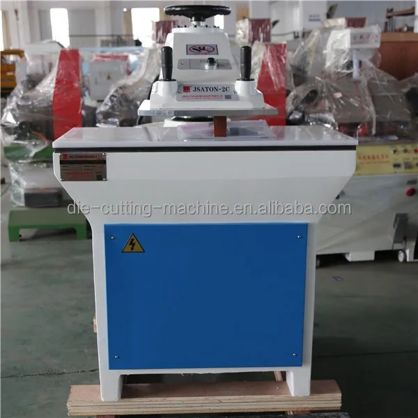 JSAT-2C/12 Hydraulic swing arm leather cutting machine