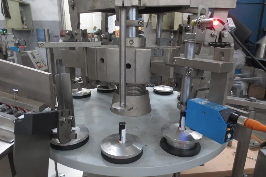Top quality aluminum plastic laminated soft tube automatic cream filling machine