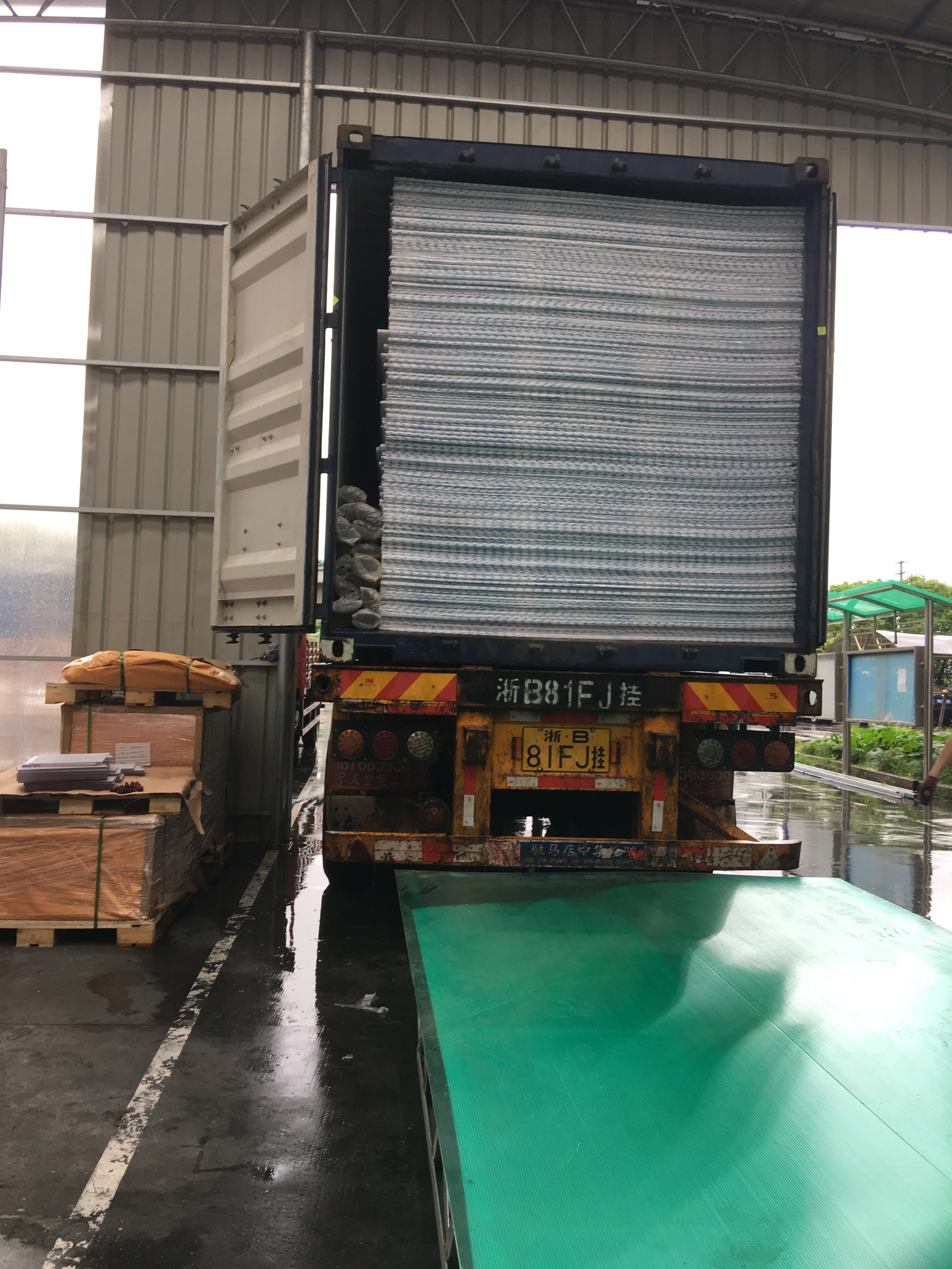 double layer polycarbonate hollow sheet for roofing/skylight