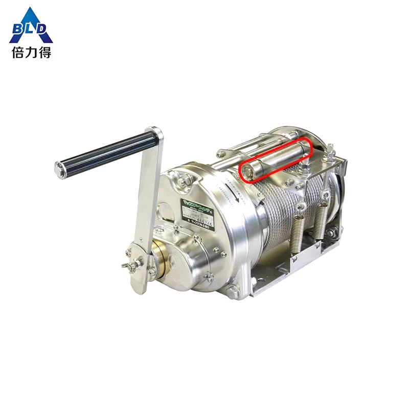 
Heavy duty manual hand winch for lifting and pulling 