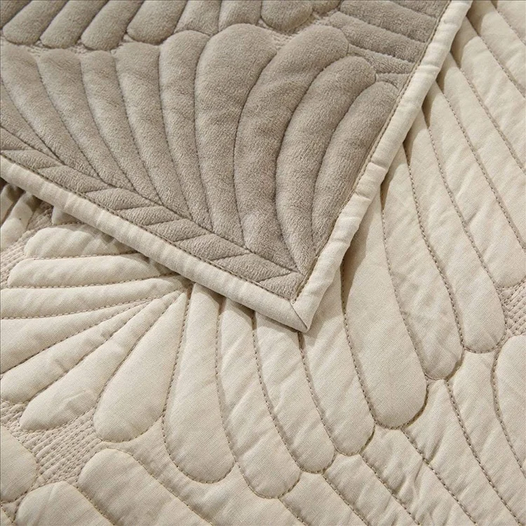 Short Plush Velvet and Microfiber Embroidered Bedspread Quilt