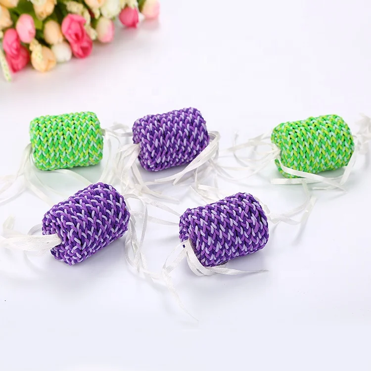 Экологически чистый дешевый вращающийся мяч, игрушка для кошек с кисточками, Интерактивная Когтеточка, игрушка