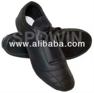 Taekwondo Shoes Breathable Martial Arts Sneakers Sport Boxing Kung Fu Lightweight Shoes Black 2023 Design