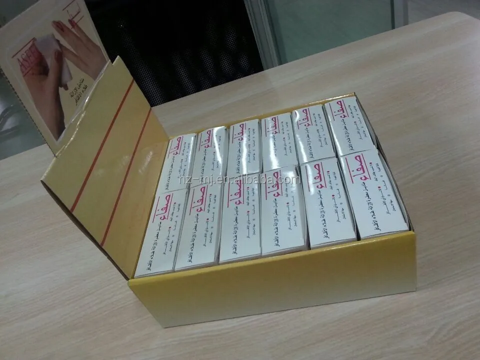 Removes nail color quickly & easily nail polish remover pad